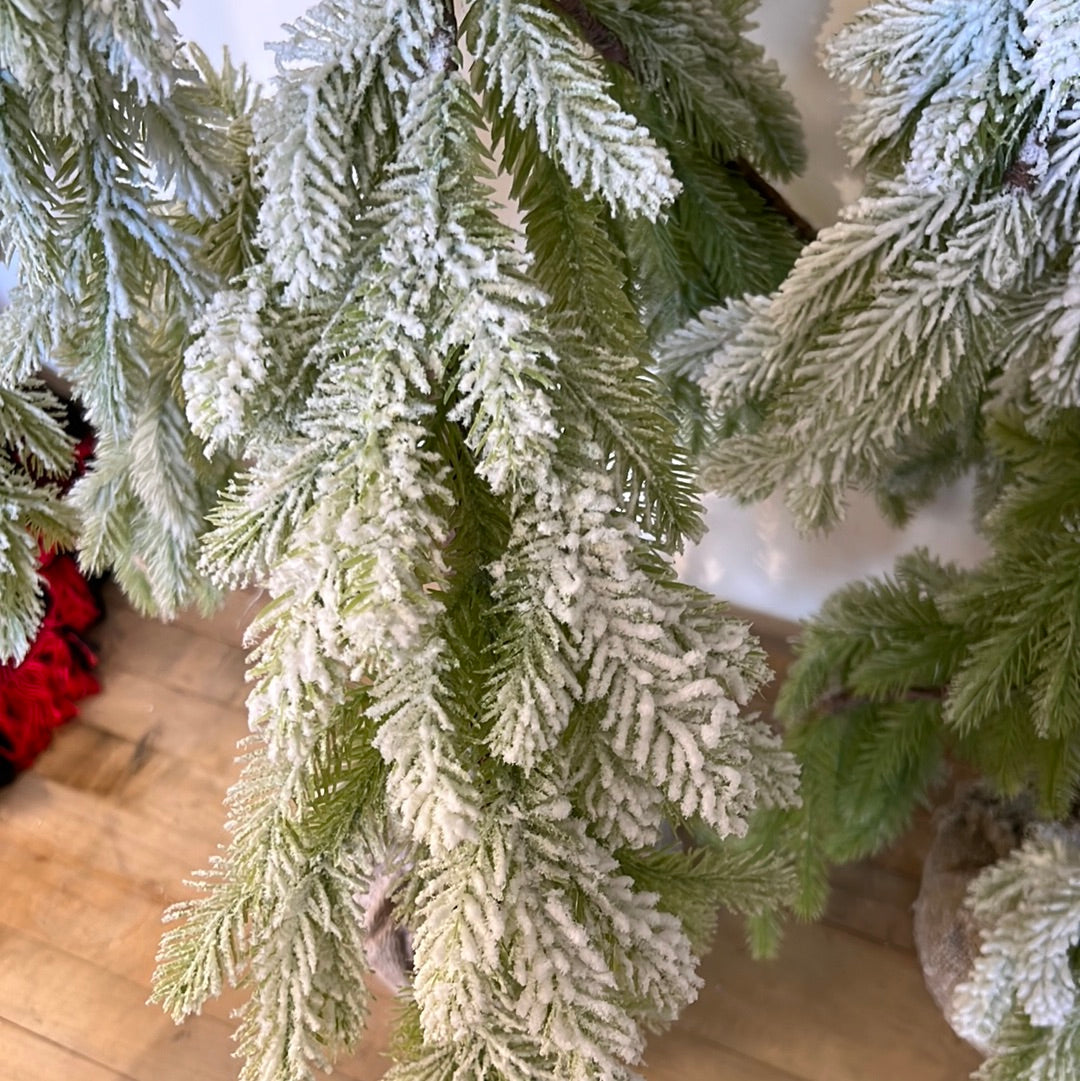 Large Artificial Frosted Christmas Tree – Oak Nashville